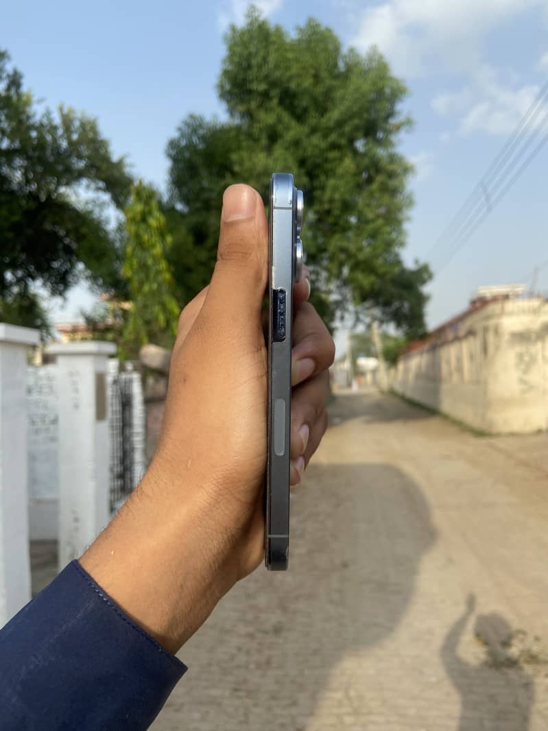 Apple iPhone 13 Pro 6