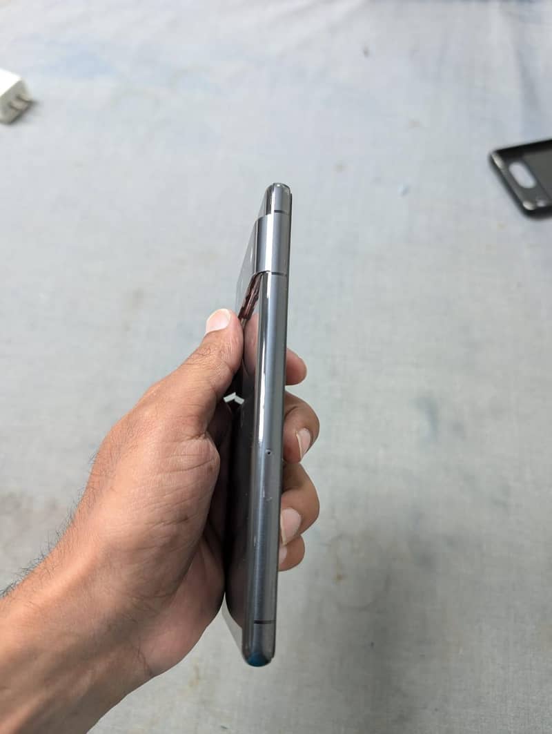 Google Pixel 7 4