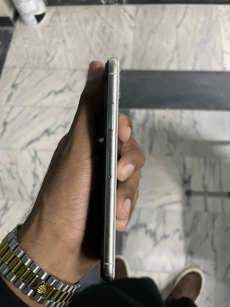 Apple iPhone X 2