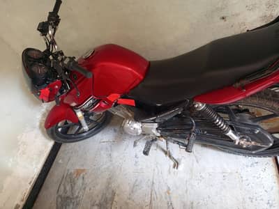 Yamaha ybr125