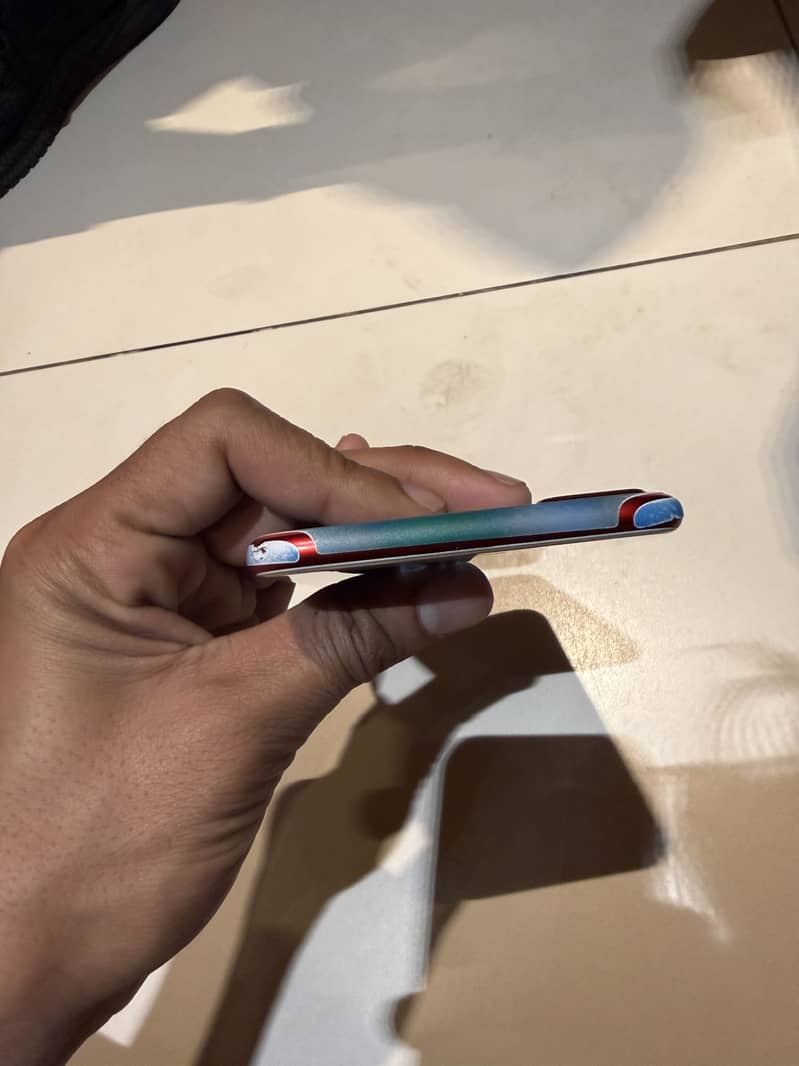 Apple iPhone 7 Plus 0