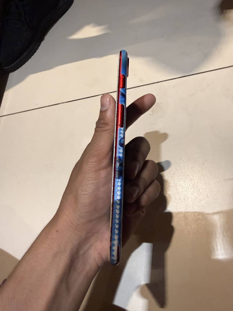 Apple iPhone 7 Plus 5