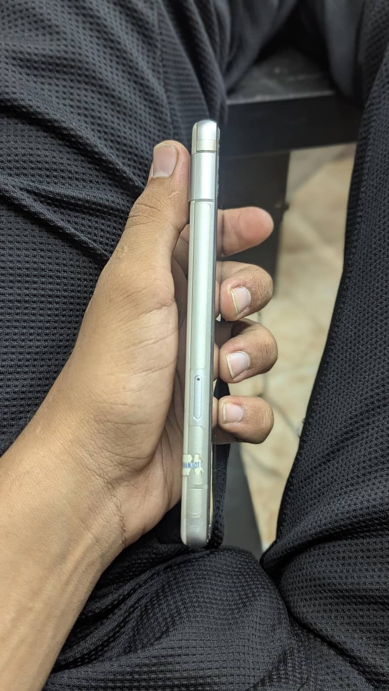 Google Pixel 7a 1