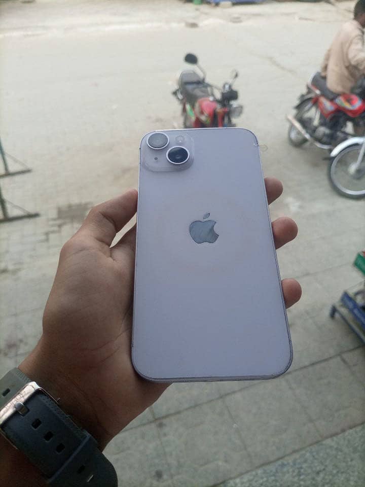 Apple iPhone 14 plus 3