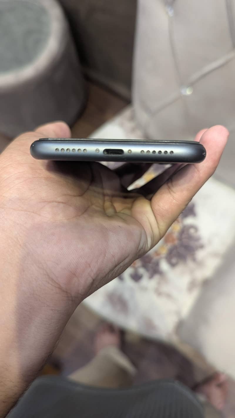 Apple iPhone 11 1