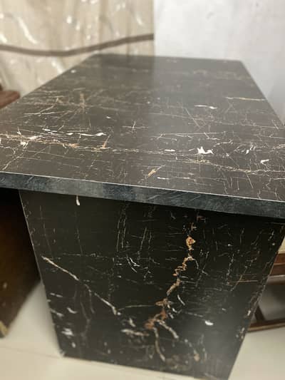 Ofice table
