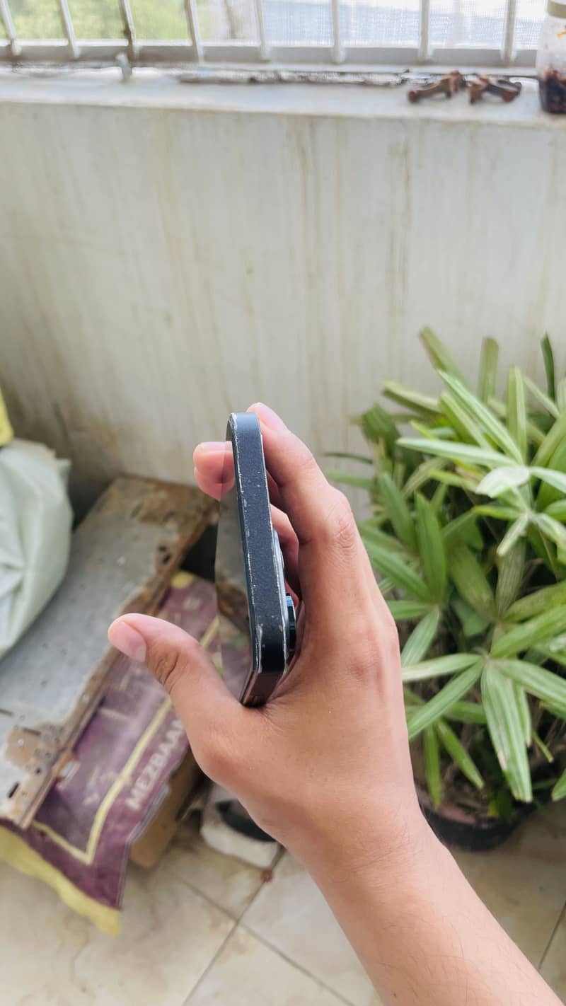 Apple iPhone 14 Pro Max 3