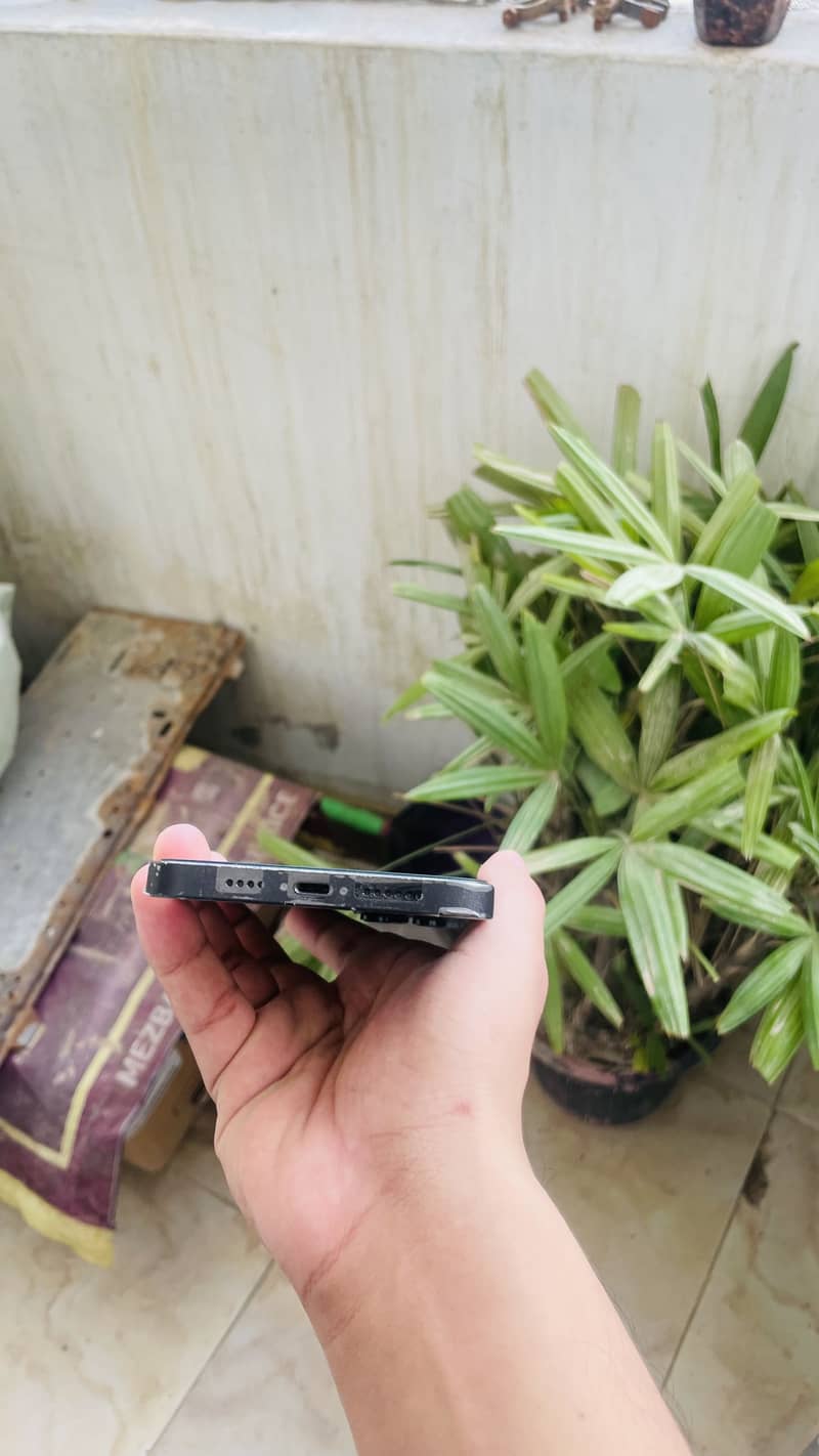 Apple iPhone 14 Pro Max 5