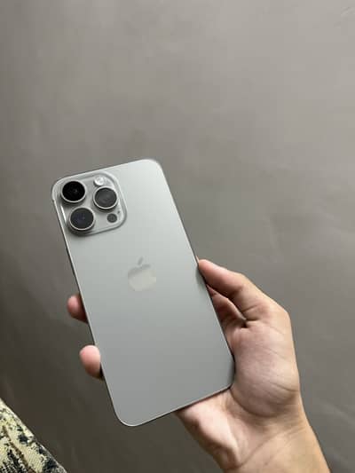 Apple iPhone 15 Pro Max