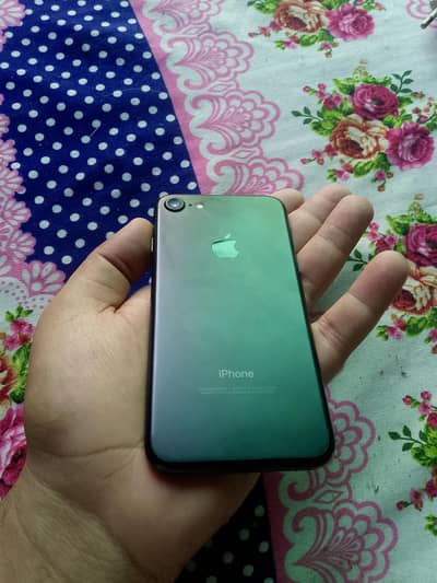 iPhone 7 32GB Black | Non-PTA | 89% Battery | 9.9/10 Condition
