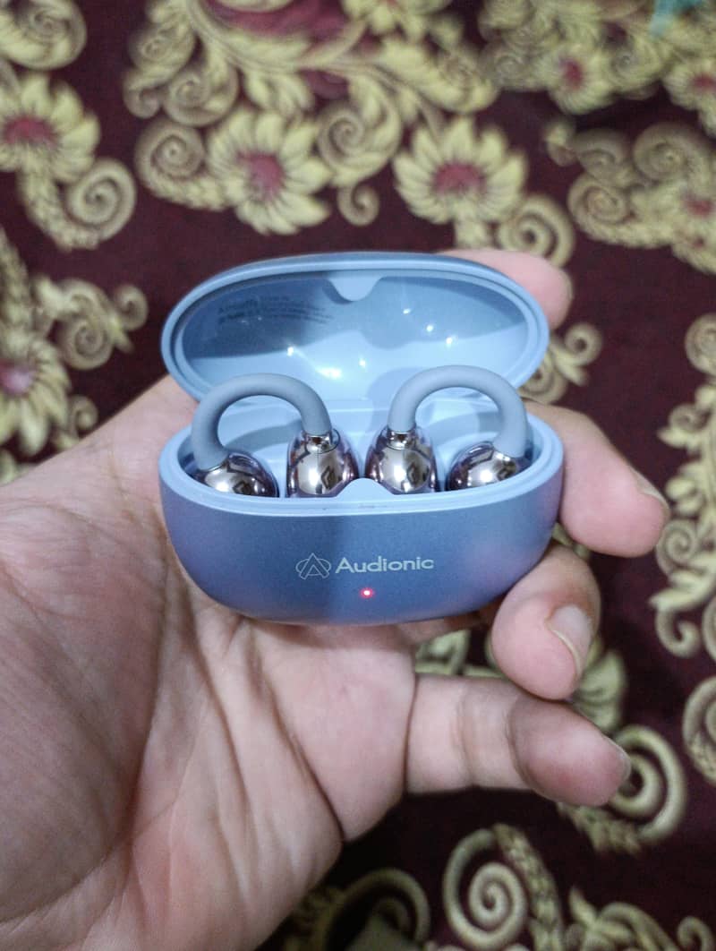 audionic aircuffs 1