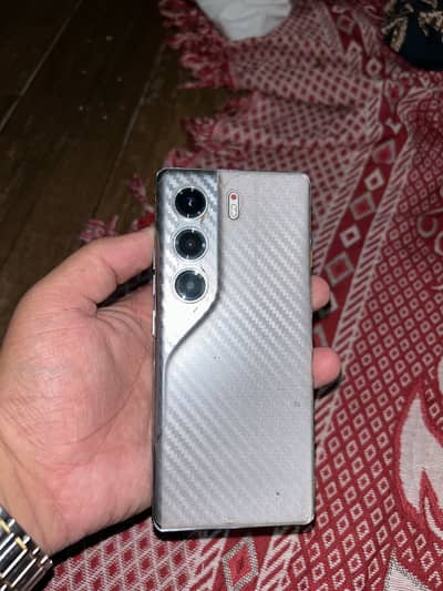 Tecno CAMON 40 Pro