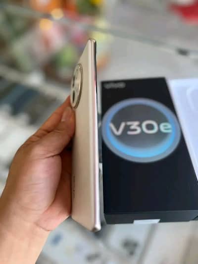 Vivo V30e 8GB RAM 256 GB memory PTA approved. 0309=3712=067