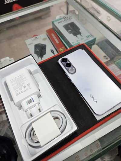 Vivo V70 FE 5G Just Box Opened Not Used
