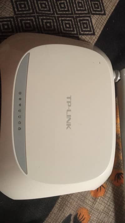 **TP-Link TL-WR720N Wireless Router – 150Mbps (Complete Set)**