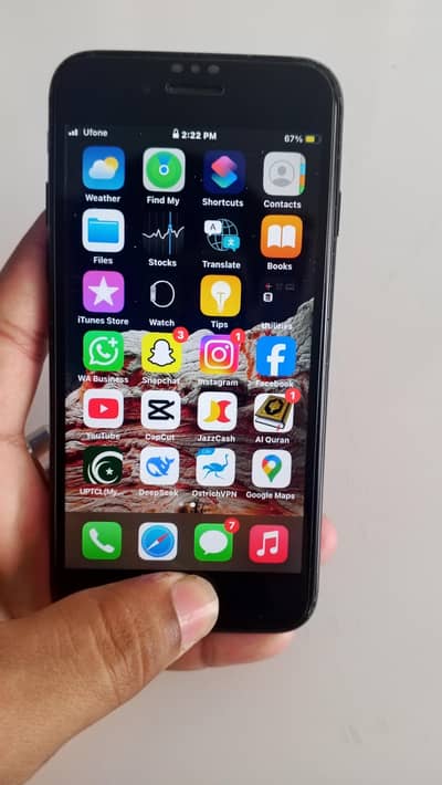 Apple iPhone 7