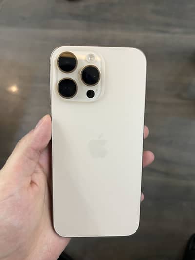 Apple iPhone 16 Pro Max