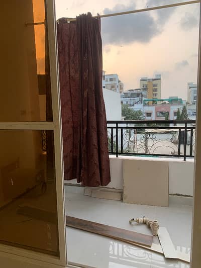Flat For Rent Brand New 3 Floor West open lift Parking