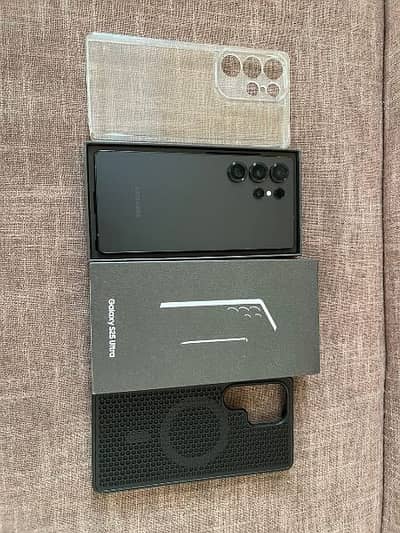 Samsung Galaxy S25 Ultra in excellent condition.  512GB Storage