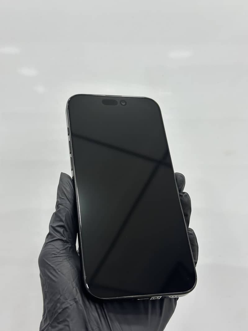 Apple iPhone 16 Pro Max 5
