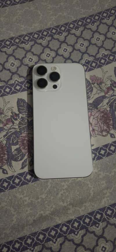 Apple iPhone 16 Pro Max