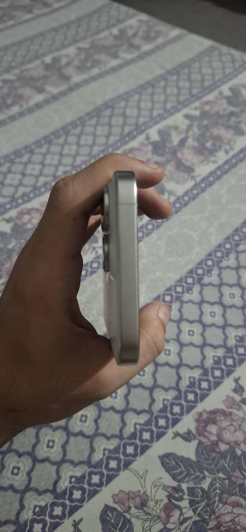 Apple iPhone 16 Pro Max 2