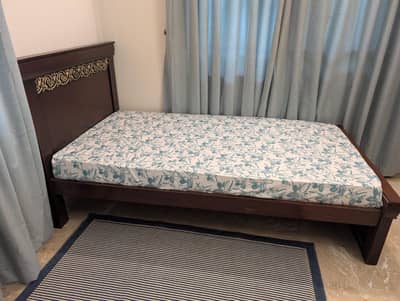 2 single pure wood bed with one corner