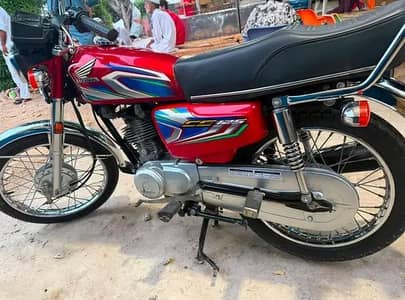 03/20/31/94/084 contact only WhatsApp on Honda CG 125 for sale