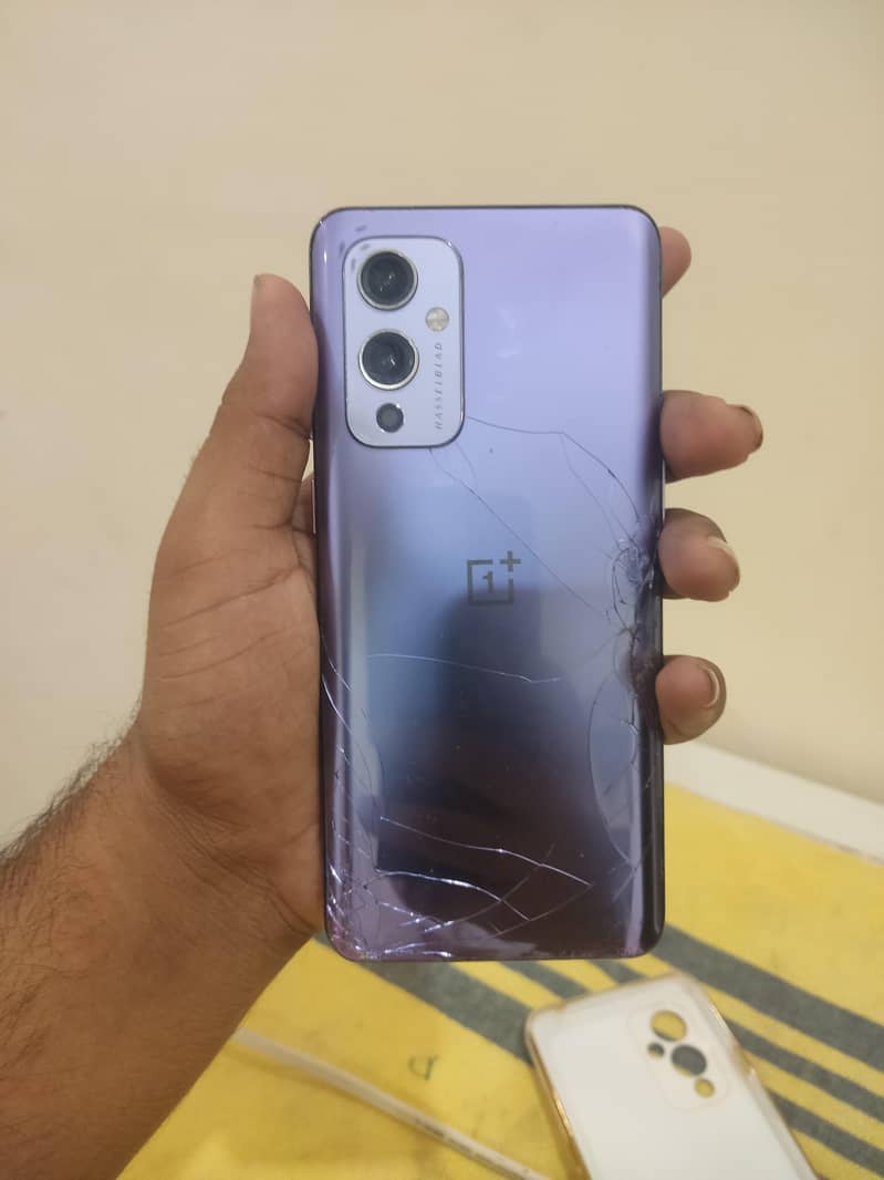 One Plus 9  8 128 3
