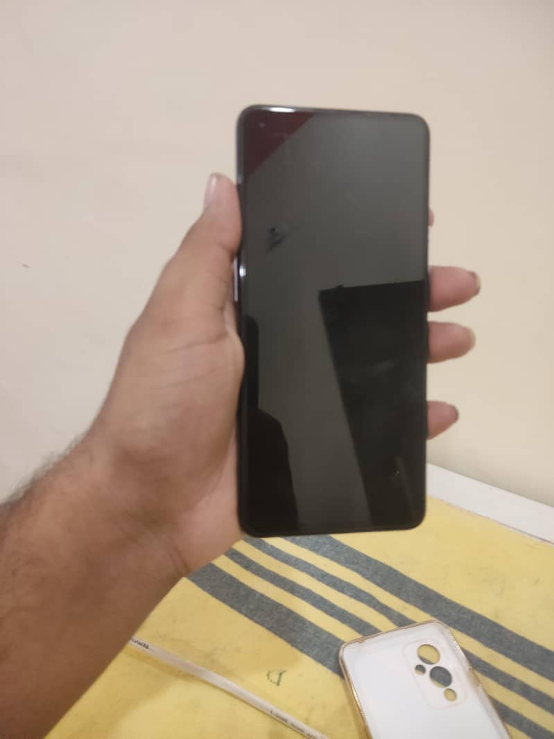 One Plus 9  8 128 5