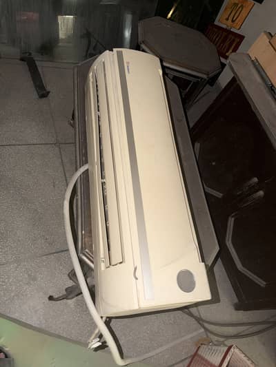 Dawlance 1.5 ton AC. 100% ok.