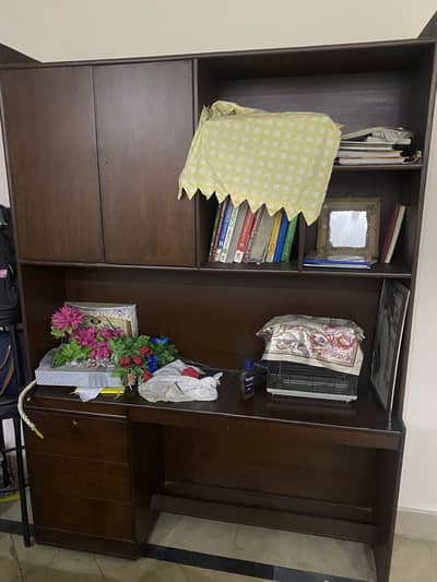 Drawers & dressers