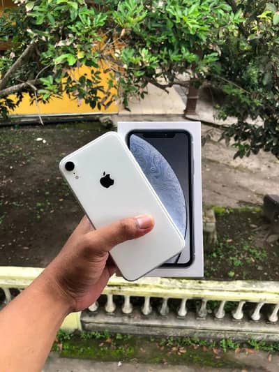Apple iPhone XR 128 GB Memory Pta Approved. 0309=3712=067
