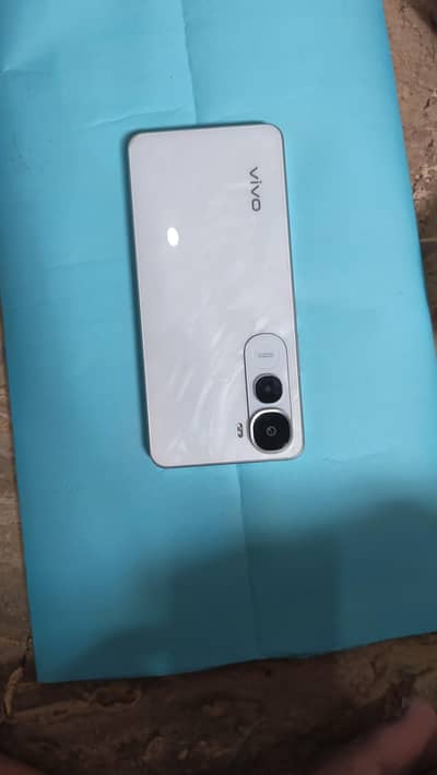 vivo y400