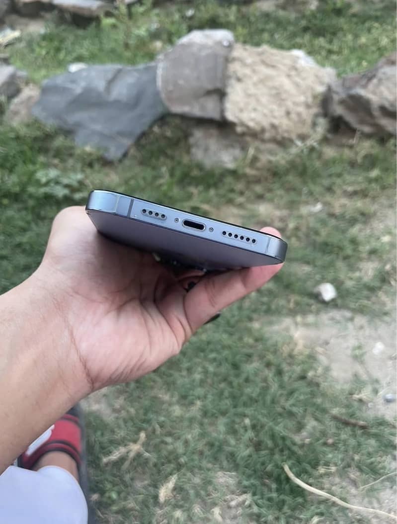 Apple iPhone 13 Pro Max 4