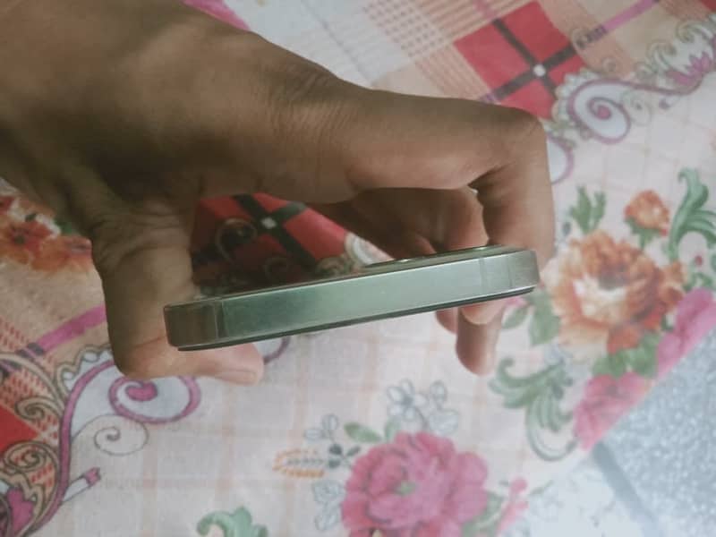 Apple iPhone 12 Pro 2
