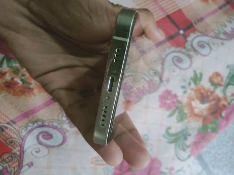 Apple iPhone 12 Pro 5