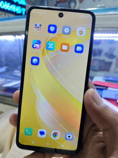 Infinix Smart 8 ha 4GB 64GB just finger of baqi all ok