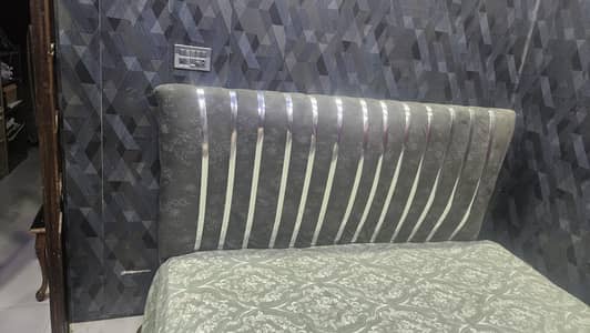new bed only 3 months used
