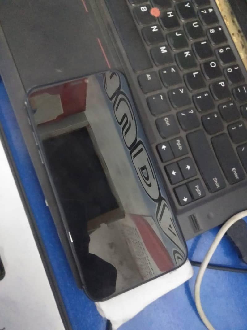 Apple iPhone 11 2