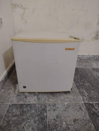 Super national Japan Room fridge