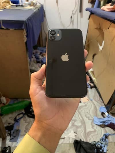 iPhone 11 . PTA approved hai battery 87