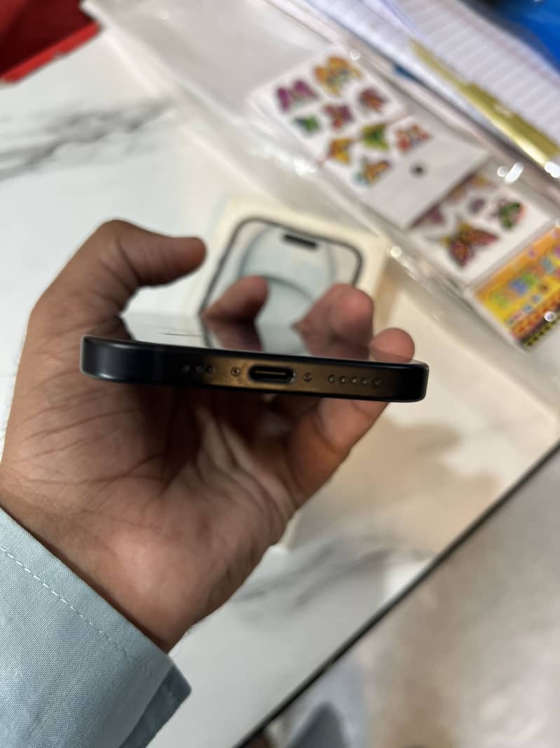Apple iPhone 15 3