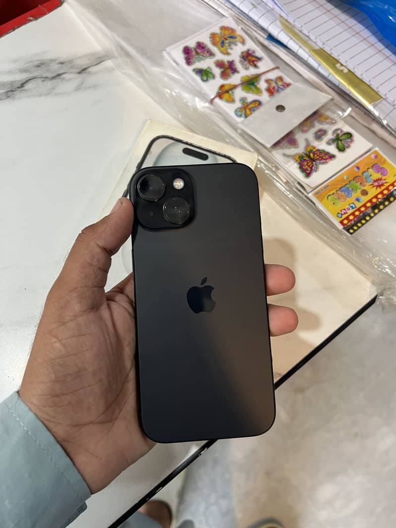 Apple iPhone 15 6