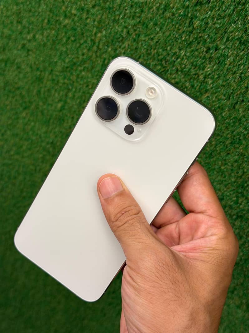 Iphone 15 pro max 1