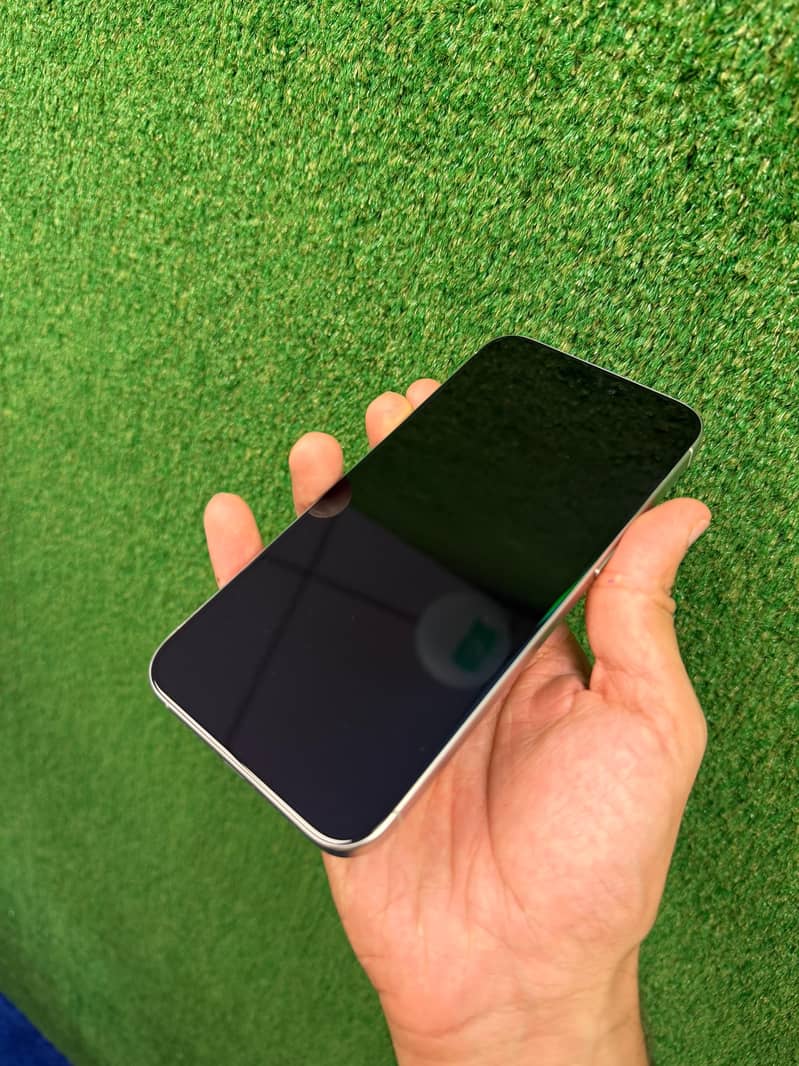 Iphone 15 pro max 3