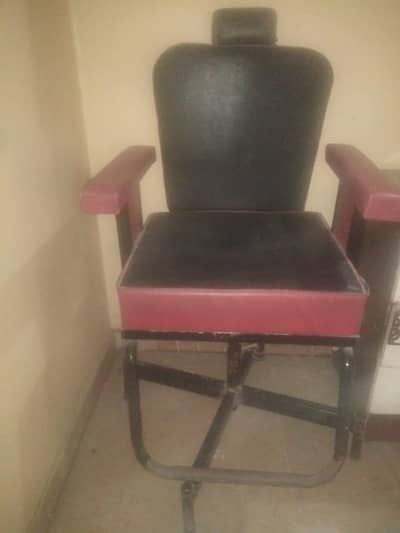 MAKEUP CHAIR FOR PARLOUR