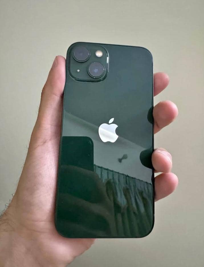 Apple iPhone 13 1