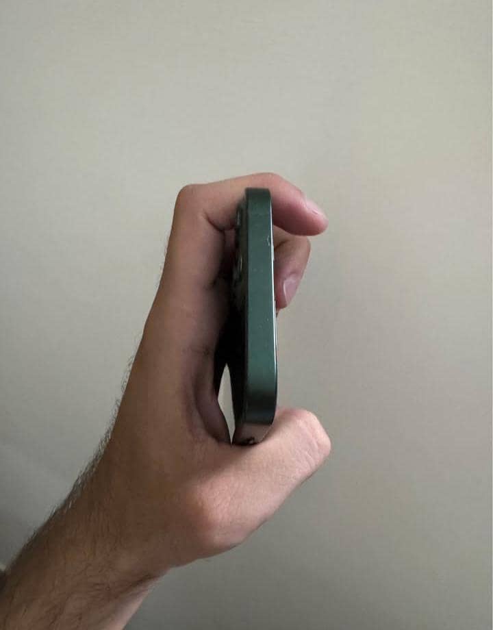 Apple iPhone 13 3