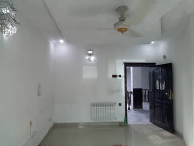FOR SALE 777 SQYRD Renovated 4-Beds Double Storey House F_6/1